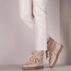 beige inuikii vachtlaarzen classic