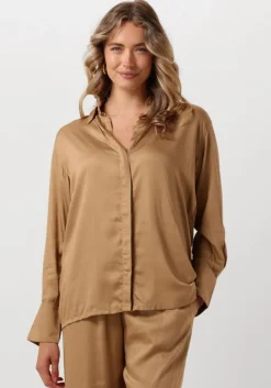 beige omoda atelier blouses x kae