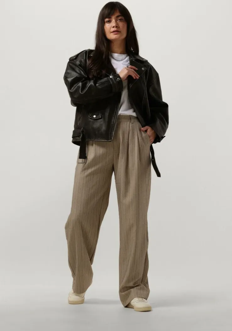 beige reebok lage sneakers club c 85 woman