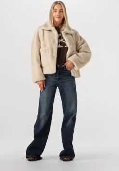 beige studio ar faux fur jas faje