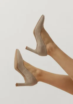 beige unisa pumps waba