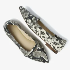 beige via vai ballerina's lola rose