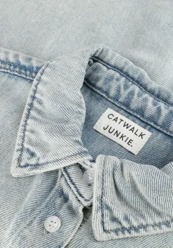 CATWALK JUNKIE e blouses short sleeve denim blouse><noscript><img width=