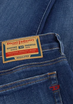 DIESEL e bootcut jeans 1969 d-ebbey><noscript><img width=