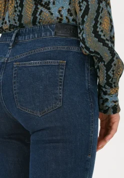 DIESEL e slim fit jeans d-joy><noscript><img width=