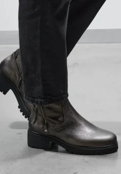 PIEDI NUDI bronzen enkellaarsjes sora 17.02><noscript><img width=