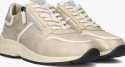 bronzen piedi nudi lage sneakers kara 02.09