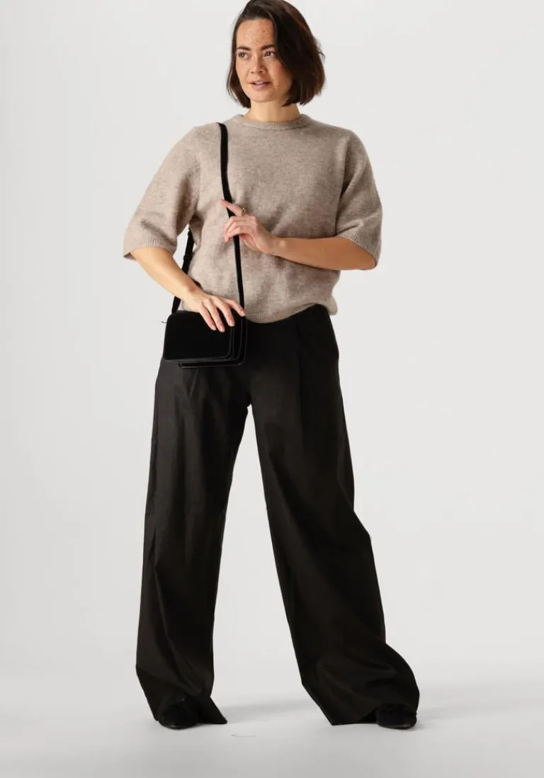 GESTUZ e trui alphagz ss tee>DAMES Truien & Vesten