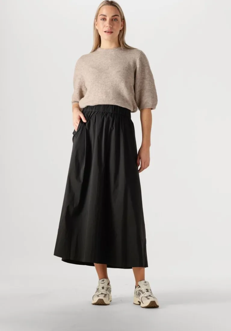 GESTUZ e trui alphagz ss tee>DAMES Truien & Vesten