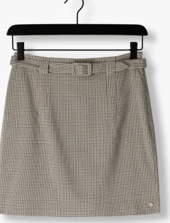 JOSH V e rokken fiona><noscript><img width=