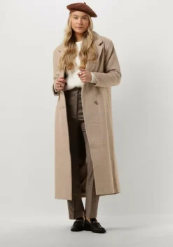 bruine notre-v hoed mindy baret