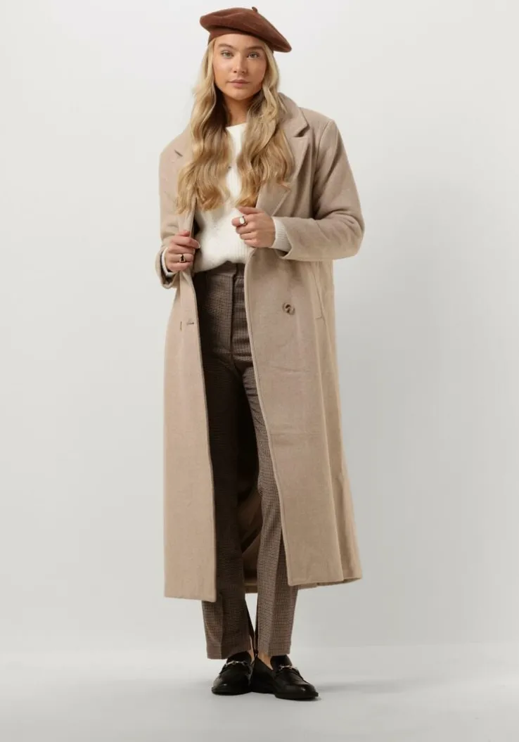 bruine notre-v hoed mindy baret