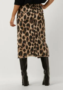 REFINED DEPARTMENT e midirok gigi><noscript><img width=