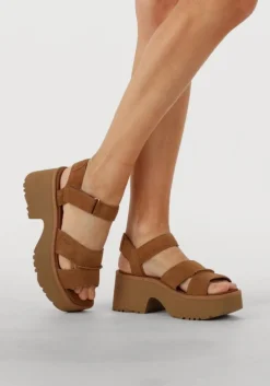 UGG sandalen met hak w new heights ankle strap><noscript><img width=