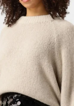 NOTRE-V trui nv-entia><noscript><img width=