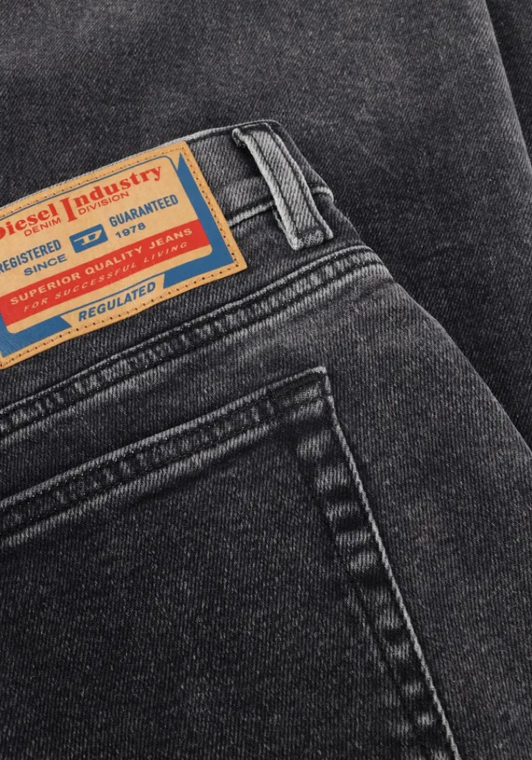 DIESEL donkergrijze wide jeans 1978 d-akemi>DAMES Jeans