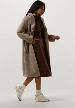 MOVES top fienna><noscript><img width=