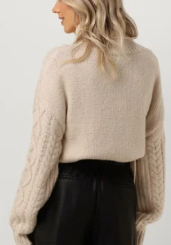 NOTRE-V coltrui nv-chrissy><noscript><img width=