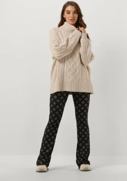 NOTRE-V coltrui nv-chrissy><noscript><img width=