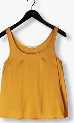 CIRCLE OF TRUST en top isabelle top><noscript><img width=