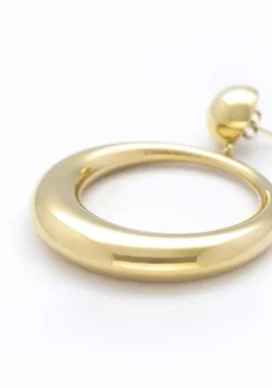 goudkleurig notre-v oorbellen x bo - hoops