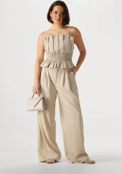 goudkleurig notre-v oorbellen earring #6