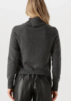 grijze silvian heach coltrui turte neck diouf