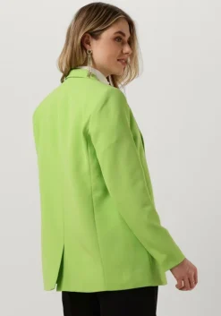 MY ESSENTIAL WARDROBE e blazer 27 the tailored blazer><noscript><img width=