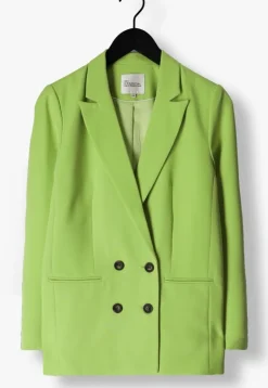 MY ESSENTIAL WARDROBE e blazer 27 the tailored blazer><noscript><img width=