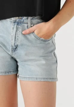 CIRCLE OF TRUST e shorts billy short><noscript><img width=