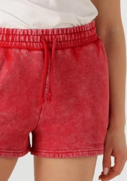 COLOURFUL REBEL rode korte broek uni logo acid wash sweat short><noscript><img width=