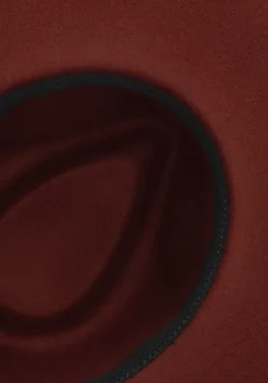 NOTRE-V rode hoed vanity><noscript><img width=