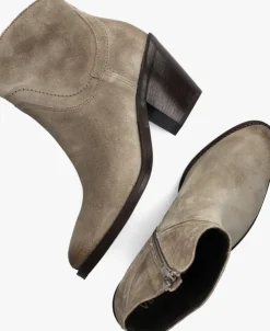 taupe via vai enkellaarsjes mara denver