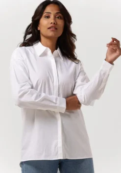 witte my essential wardrobe blouses 03 the shirt