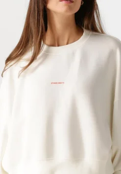 witte studio amaya trui betty