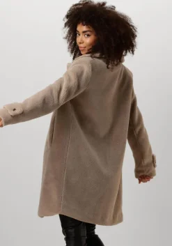 zand beaumont mantel geneva