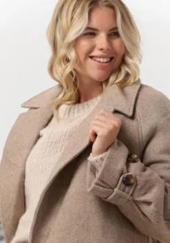 DEA KUDIBAL mantel emilia><noscript><img width=