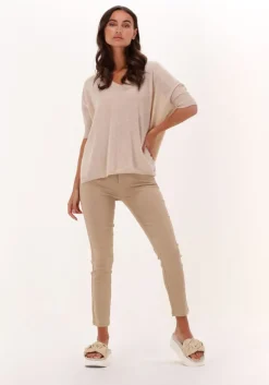 zand not shy trui aimee