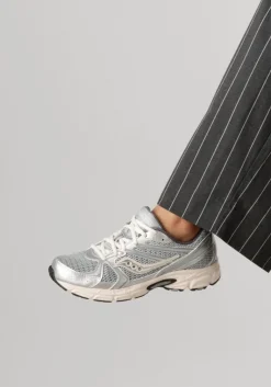 SAUCONY en lage sneakers ride millennium w><noscript><img width=