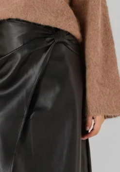 AIMEE THE LABEL e midirok maxime vegan><noscript><img width=