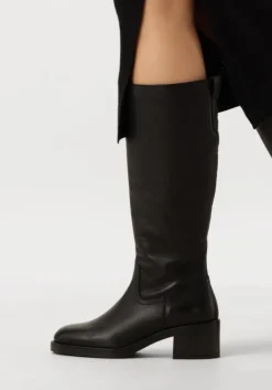 BLASZ e hoge laarzen 2plain304><noscript><img width=