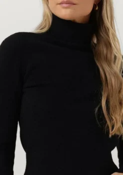 CATWALK JUNKIE e coltrui kn namara><noscript><img width=