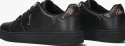 GUESS e lage sneakers daiso><noscript><img width=