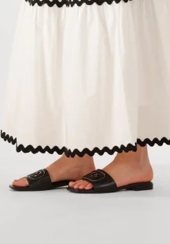 GUESS e slippers tarisha><noscript><img width=