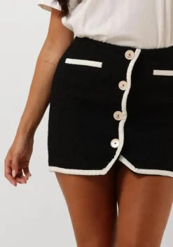 JOSH V e minirok noreen><noscript><img width=