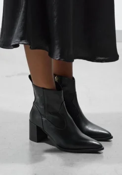 LINA LOCCHI e enkellaarsjes 30731><noscript><img width=