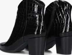 LINA LOCCHI e enkellaarsjes at 152><noscript><img width=