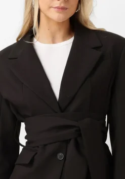 NOTRE-V e blazer nv-elma><noscript><img width=