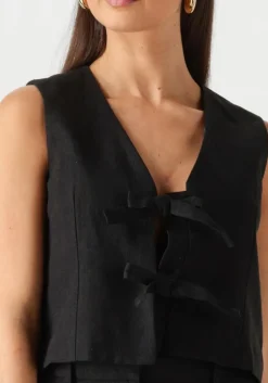 NOTRE-V e top nv-freida><noscript><img width=