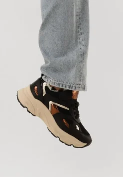 OMODA e lage sneakers tokio><noscript><img width=